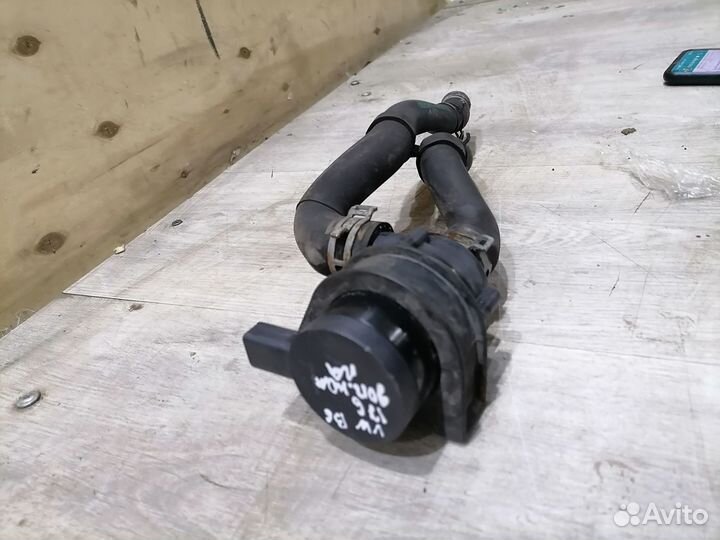 Дополнительная помпа охлаждения VW Passat B6