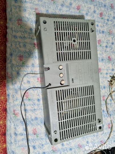 Радиоприёмник и громкоговоритель времён СССР