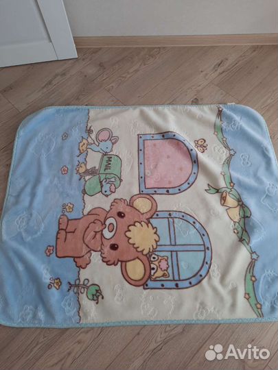 Одеяло, плед, постельное белье для детской кроватк