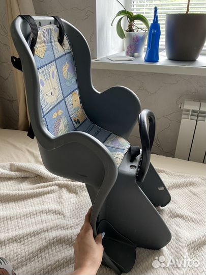 Детское кресло на багажник велосипеда