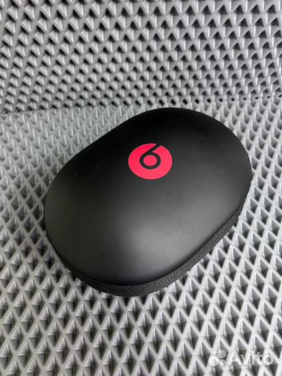 Беспроводные наушники Beats Studio Wireless (12)