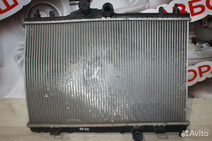 Радиатор охлаждения основной Nissan Juke