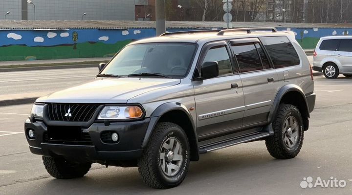 Кузовная арка Mitsubishi Pajero(Montero) Sport