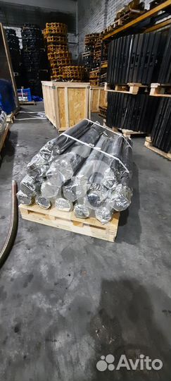 Молот гидравлический в наличии новый на Хитачи