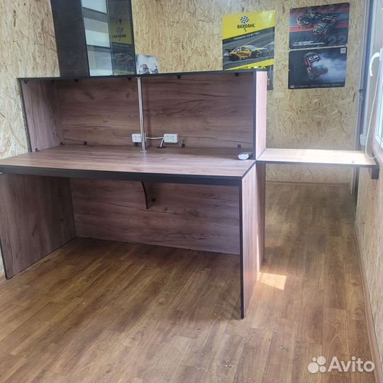 Стойка ресепшн лофт