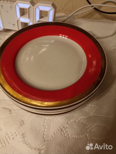 Набор тарелок.Посуда 60 х годов