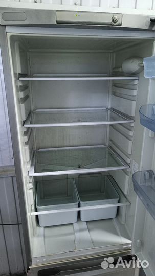 Холодильник indesit