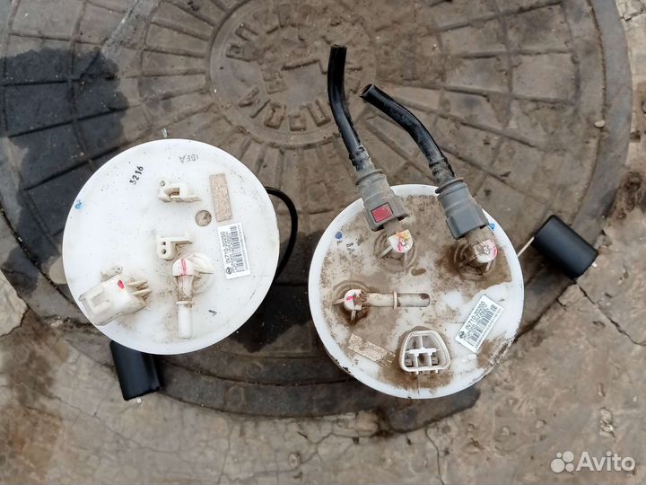 Топливный насос в бак SsangYong actyon 2011 год