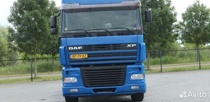 В разборке грузовик DAF,XF 95 2002-2005