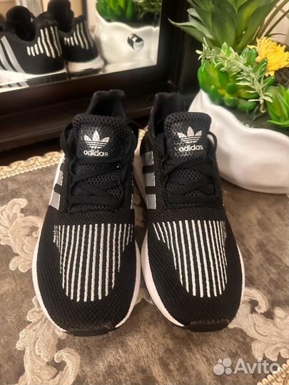 Кроссовки детские adidas 31 размер