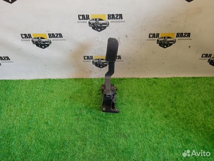 Педаль акселератора (газа) Mercedes-Benz Sprinter