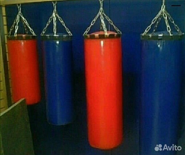 Железо(гантели,тренажеры),мешки,перчатки