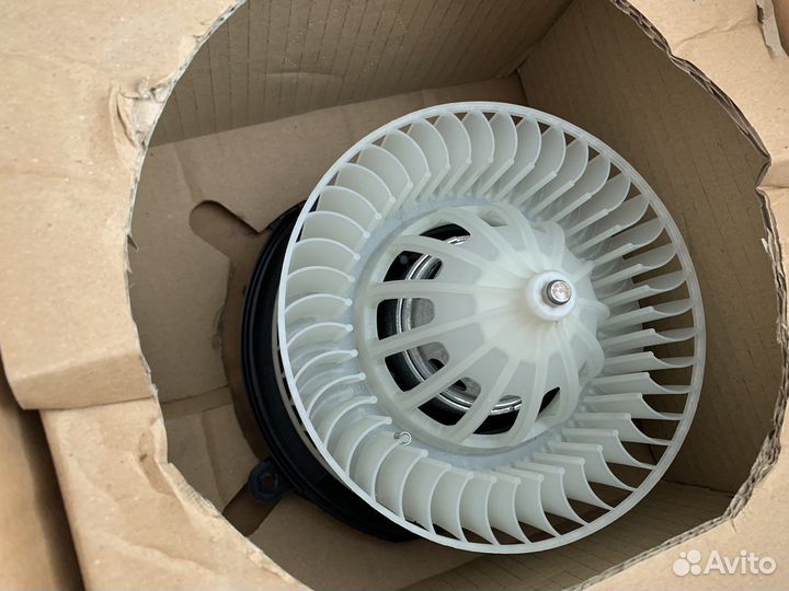 Оригинальный моторчик печки для Mercedes W211 W219