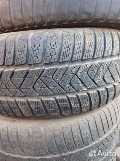 Pirelli Winter Sottozero 3 245/40 R19