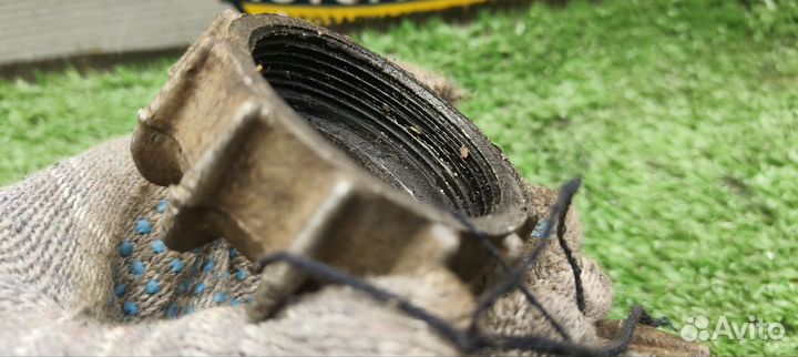 Гайки головок Днепр на выхлоп