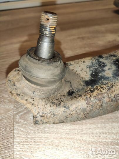 Рычаги передние Suzuki Grand Vitara 2005-2015