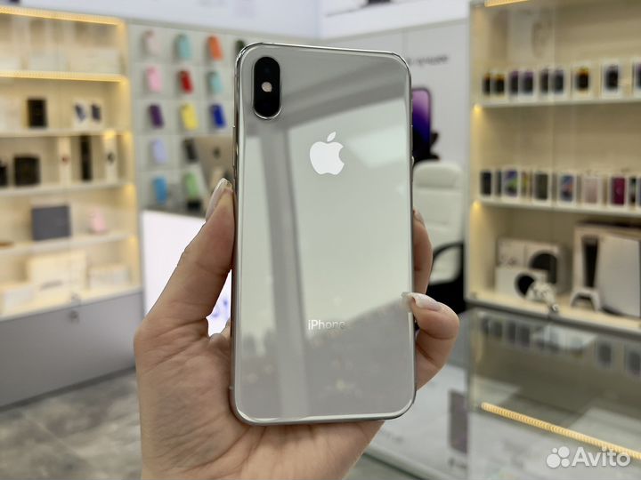 iPhone X, 64 ГБ
