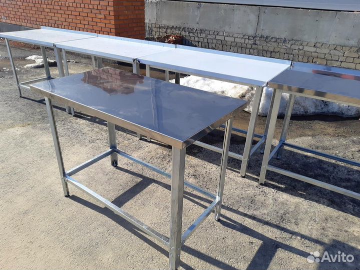 Стол разделочный из нержавеющей стали
