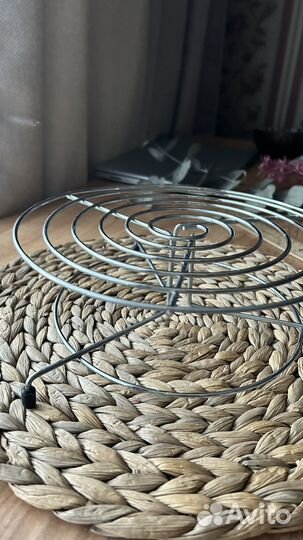 Металлическая подставка