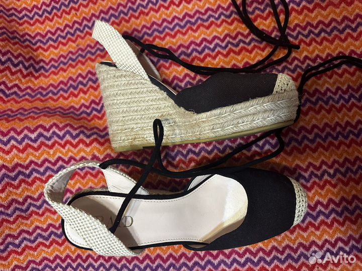 Босоножки женские 38 размер