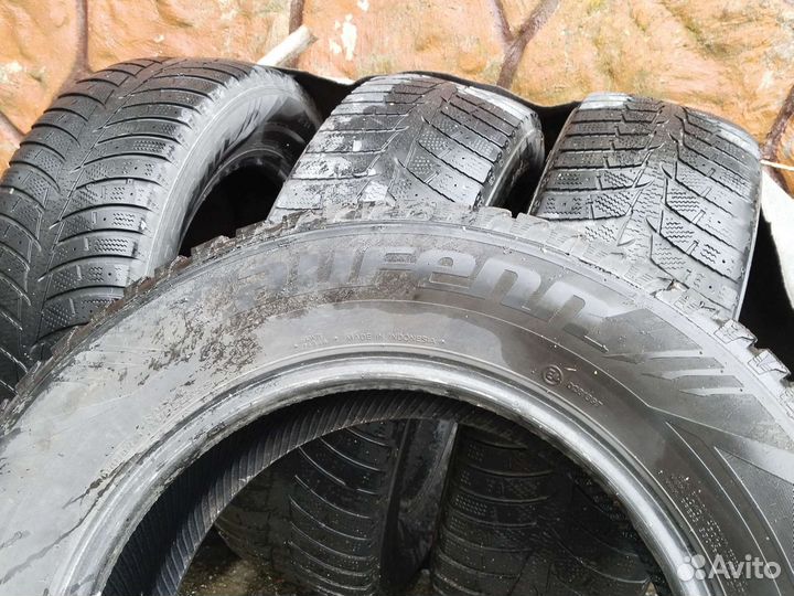 Laufenn I Fit Ice LW 71 215/65 R16 98T