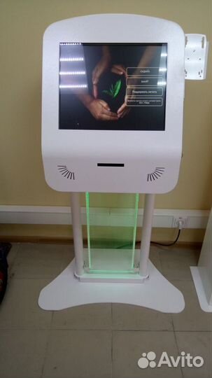 Информационный терминал с термопринтером Custom