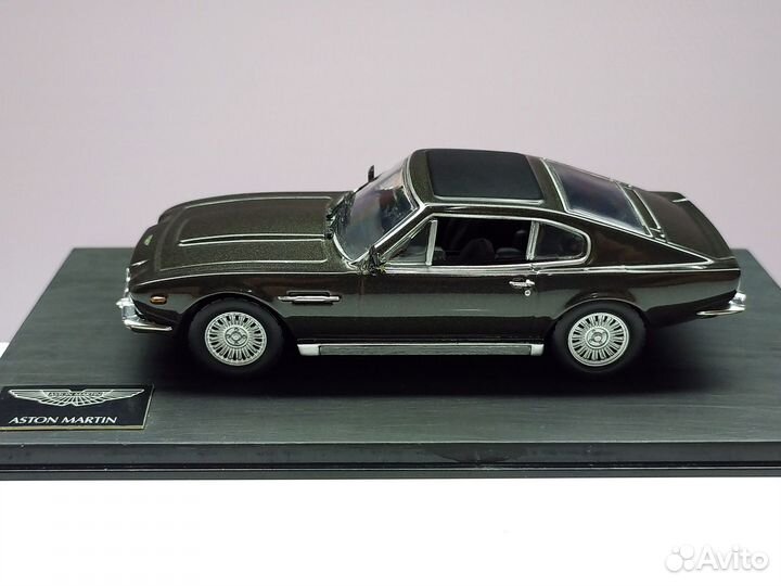 1:43 Aston Martin V8 Vantage Coupe
