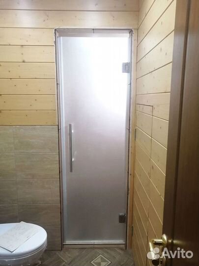 Стеклянная дверь по индивидуальным размерам