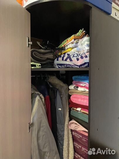 Угловой шкаф