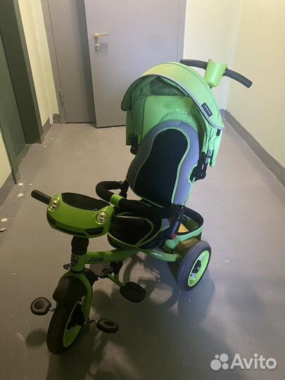 Трехколесный велосипед с ручкой для родителей