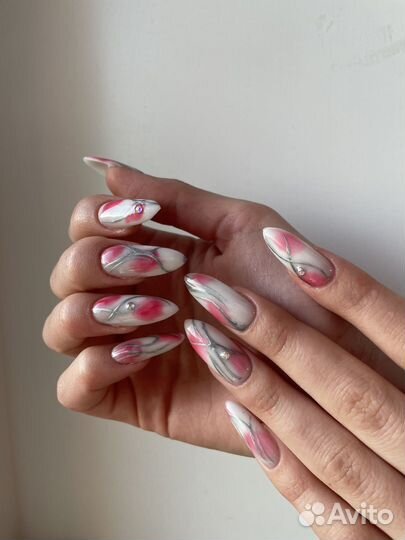 Маникюр, наращивание ногтей, гель-лак