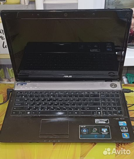 Ноутбук asus n61j