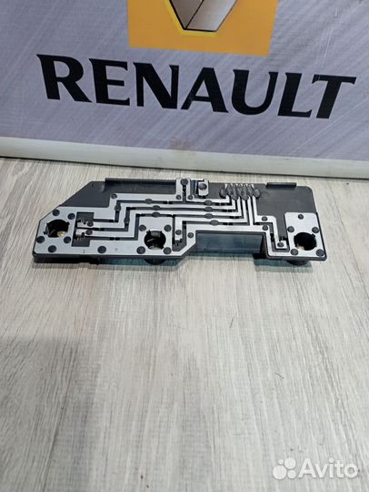 Плата заднего фонаря Renault symbol Прав