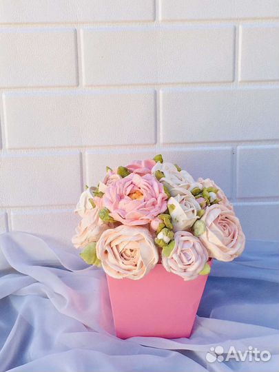 Подарок для любимых на 8 марта