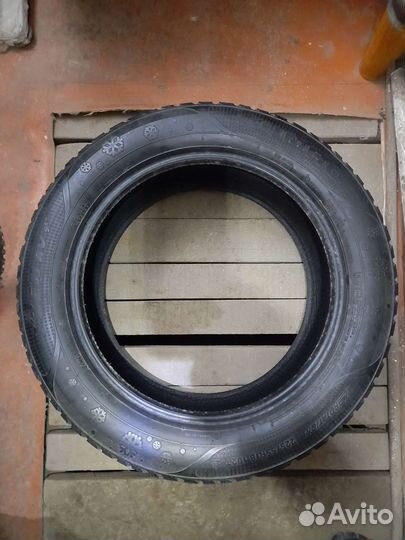 Kumho I'Zen RV Stud KC16 225/55 R18 102