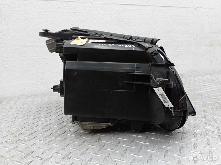 Фара левая Mercedes-Benz C-Class