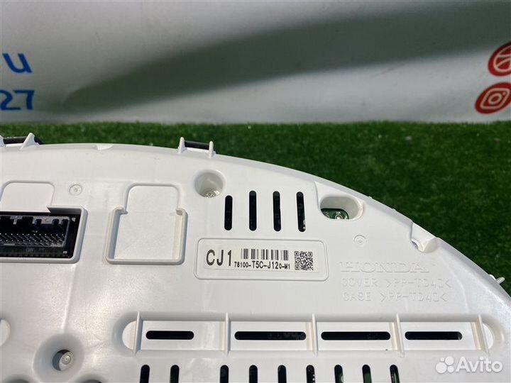 Спидометр(14) Honda Fit GP5 LEB 2014