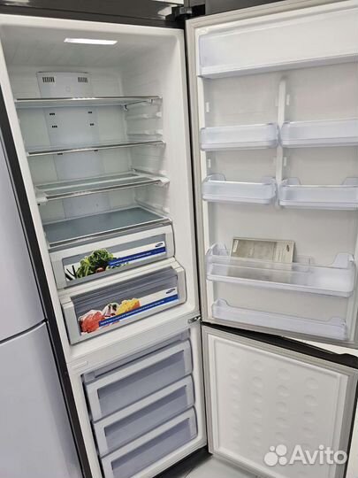 Холодильник Samsung. No frost