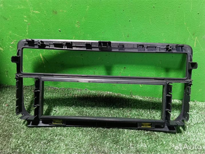 Рамка магнитолы Citroen C5 2009