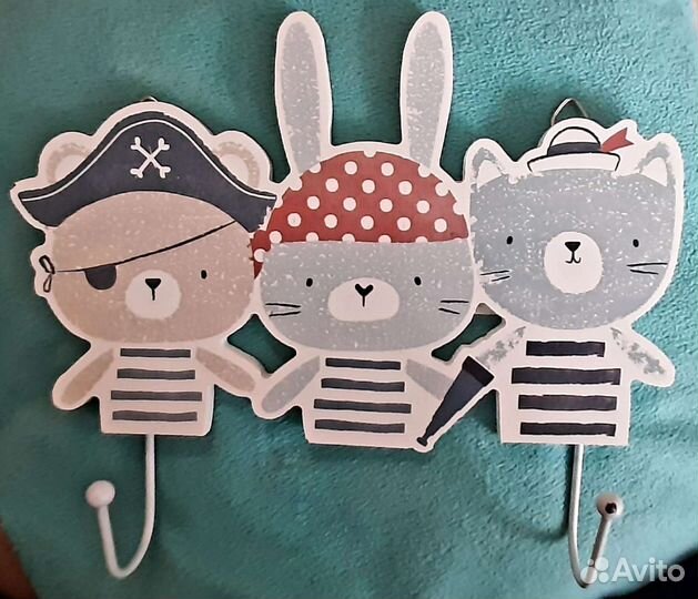 Вешалка настенная детская