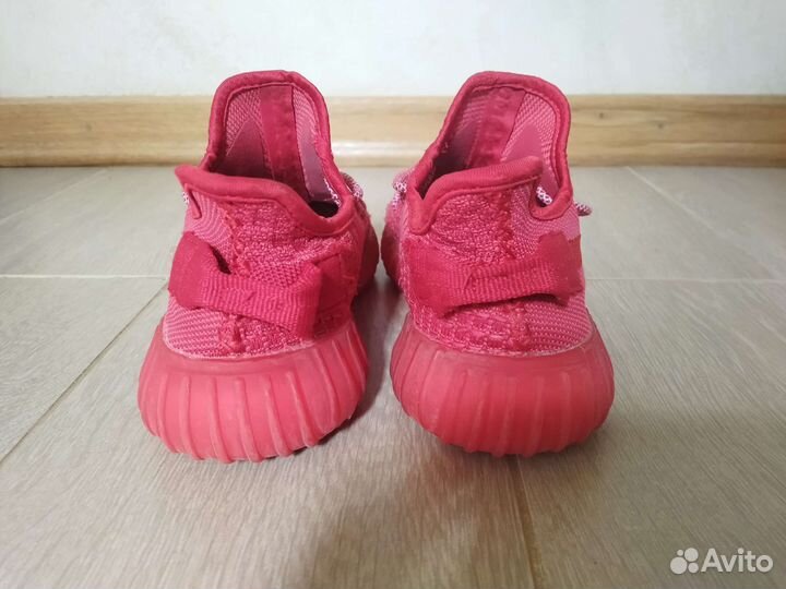 Кросовки Adidas izi