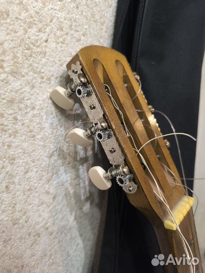 Акустическая гитара советская