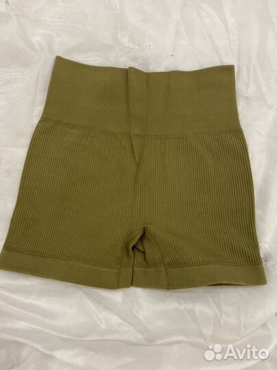 Шорты для фитнеса женские. Комплекты для спорта