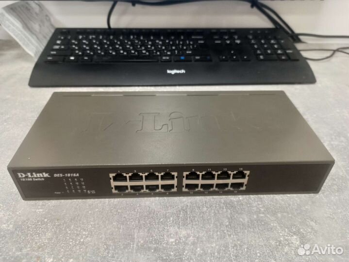 Коммутатор D-Link DES-1016A