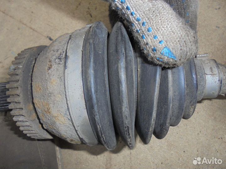 Привод передний левый Hyundai Santa Fe 2 CM