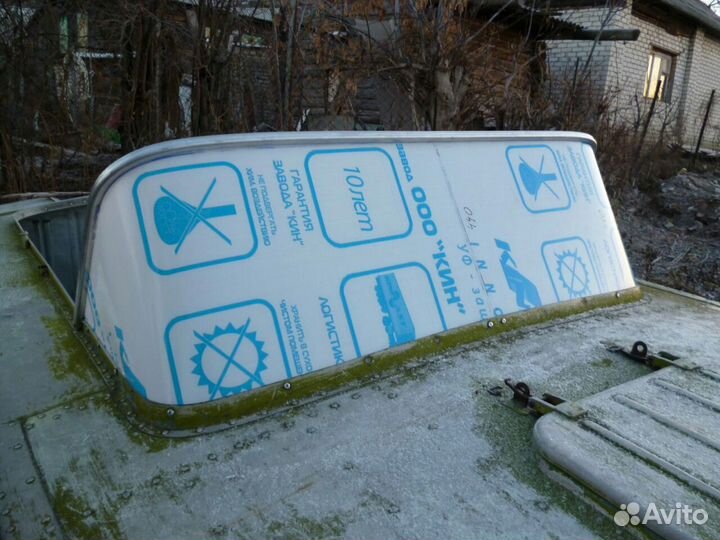 Стекло на катер (лодку)