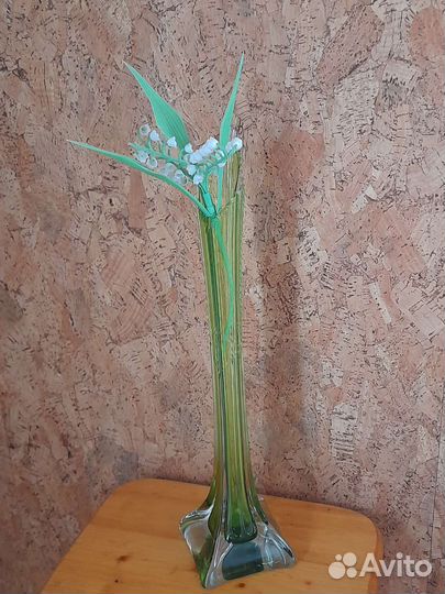 Старинная стеклянная вазочка