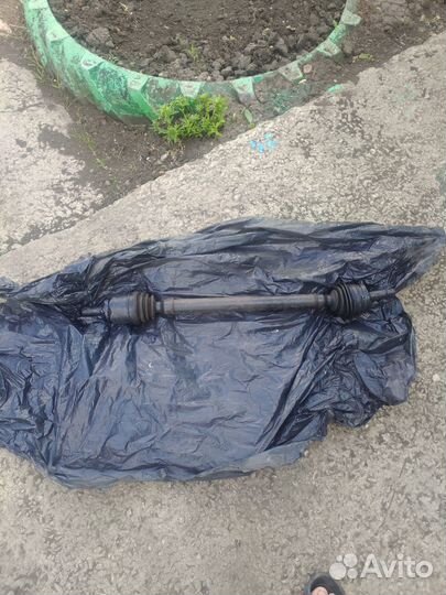 Продам привод в сборе со шрусами на ваз-2114