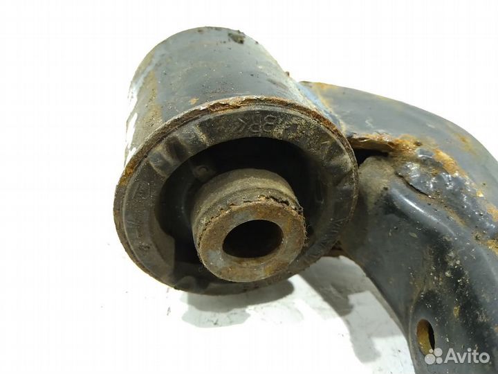Рычаг задний верхний правый