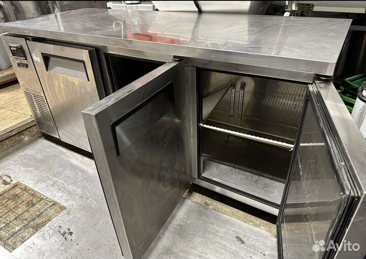 Холодильный стол
